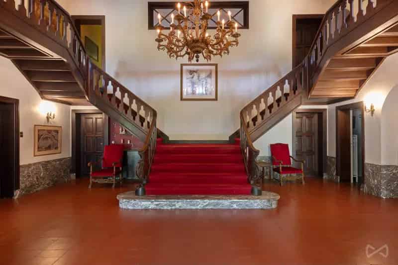 Villa te koop Boutersem 10 slaapkamers 55 hectare