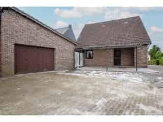Huis te koop Ravels Ruime woning met garage en tuin