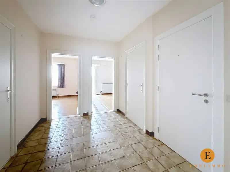 Ruim appartement met 2 terrassen en garage te huur Sint Niklaas