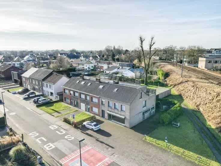Huis Te Koop Torhout Centrum 3 Woningen Handelszaak Garages