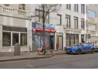 Handelspand Antwerpen 84m2 Kelder Toiletten Koertje