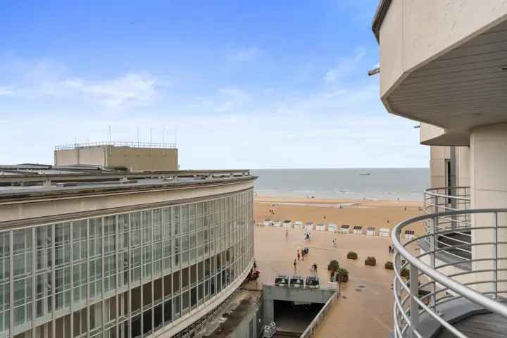 Te koop appartement in Oostende met karakter op toplocatie