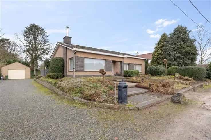 Ruime Bungalow te Koop in Koewacht 1128m²