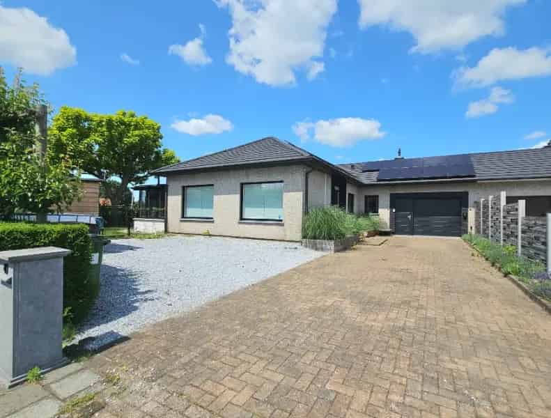 Recent gerenoveerde bungalow Zelzate 4 slaapkamers