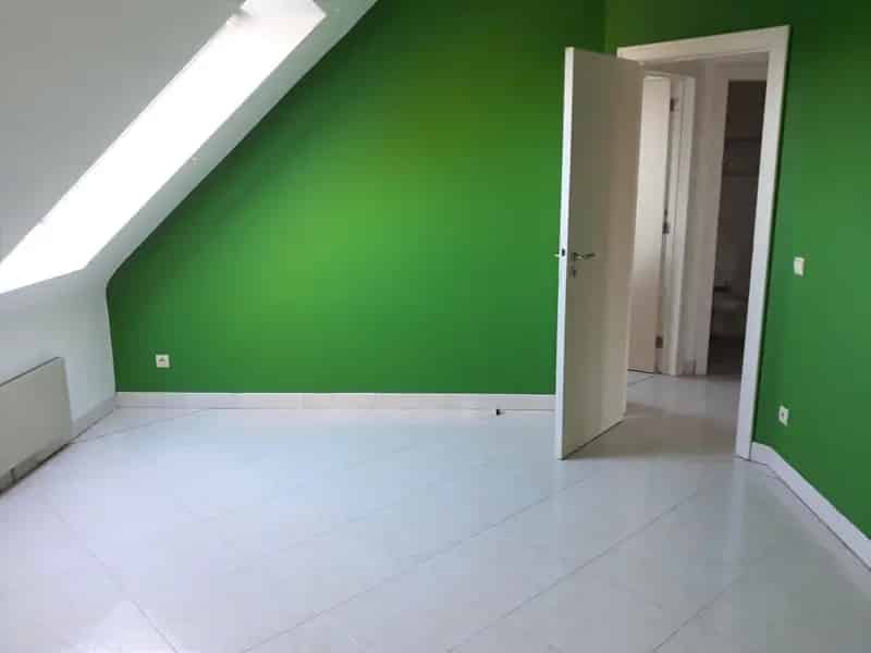 Dakappartement te Melle met Garage Nabij E40
