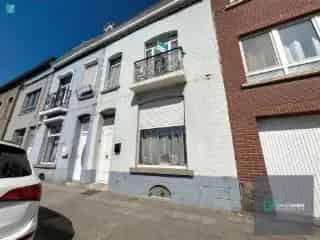Huis te koop Fleurus 3 slaapkamers 194m² tuin