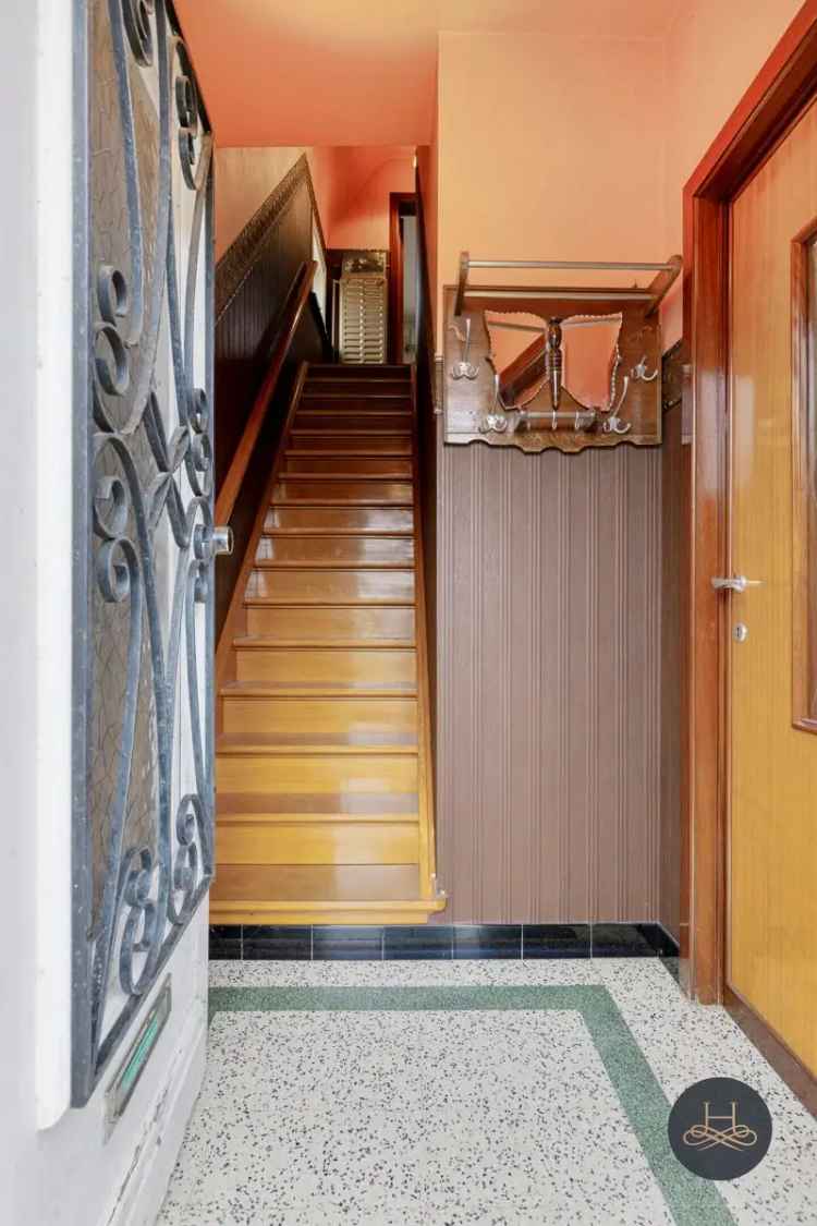 Vrijstaande woning rustige straat goed onderhouden