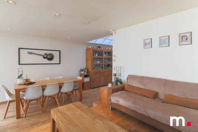 Huis te Koop Kortrijk: Ruime woning met karakter