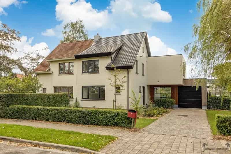 Huis te koop: 3 slaapkamers, zwemvijver, sauna