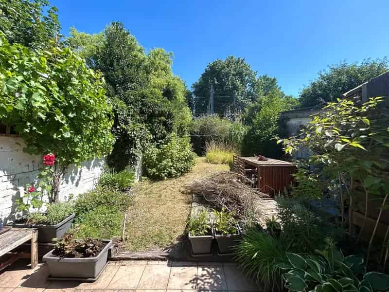 Ruime Te Renoveren Rijwoning Nabij Leuven
