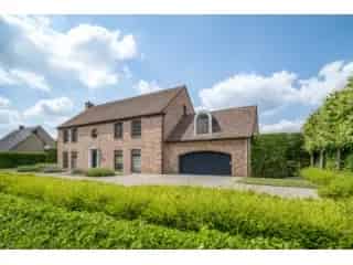 Huis te koop Attenrode 556m² 5 slaapkamers grote tuin