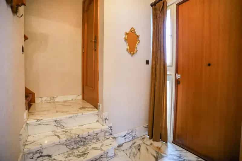 Te renoveren HOB Melsele - 3 slaapkamers - Garage - Tuin