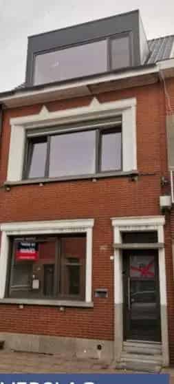 Huis te koop 5-6 slaapkamers grote tuin