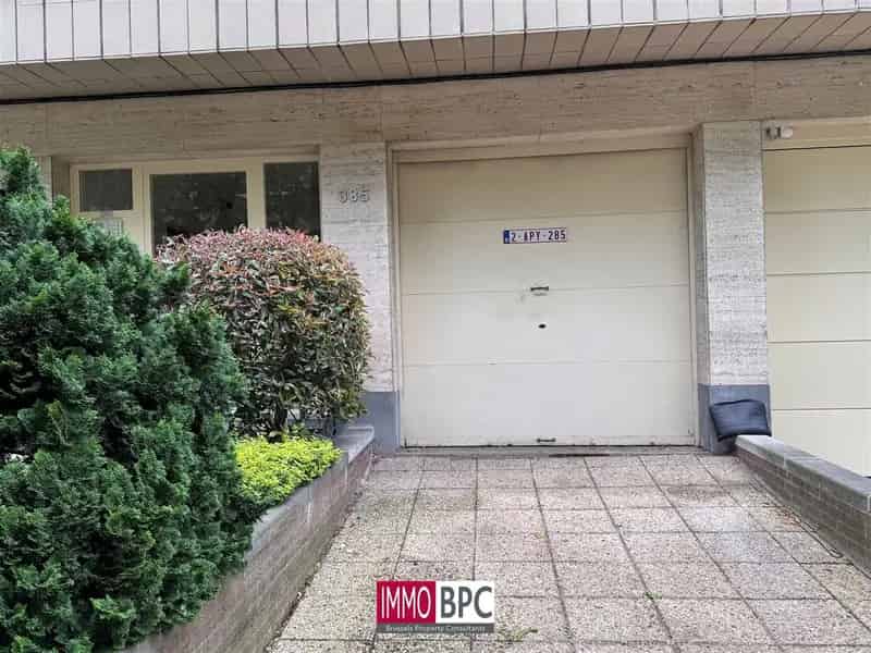 Garagebox te koop - Ruime garage met directe toegang