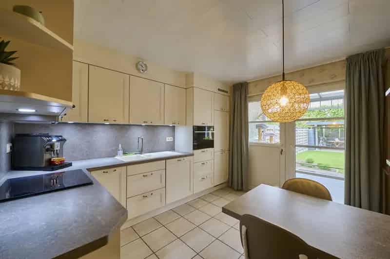 Huis te huur Helchteren: 3 slaapkamers, garage, carport
