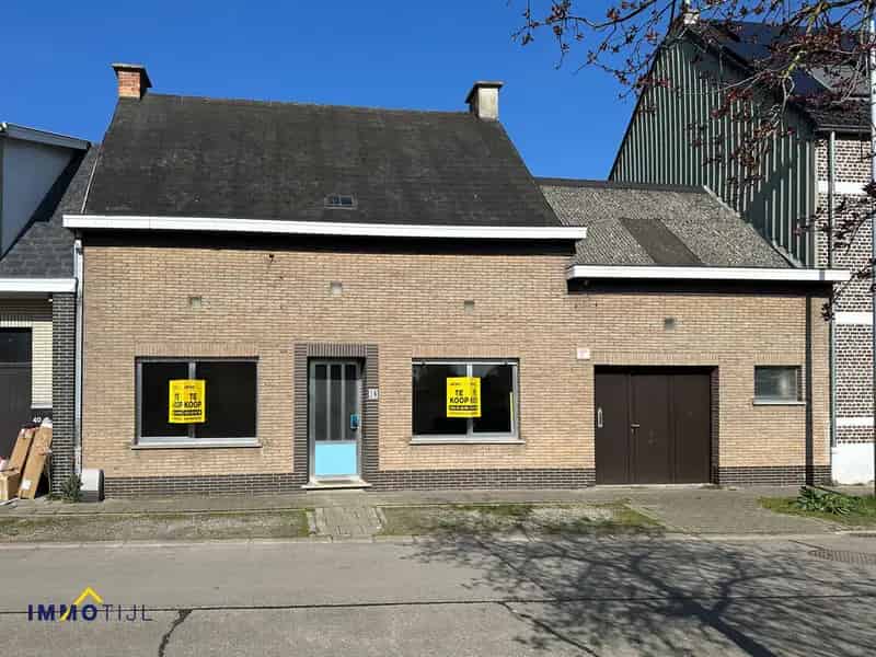 Te renoveren woning met veel potentieel en grote tuin Gijzegem