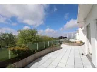 Penthouse te Koop Ukkel - 84m² met 70m² Terras en Panoramisch Uitzicht