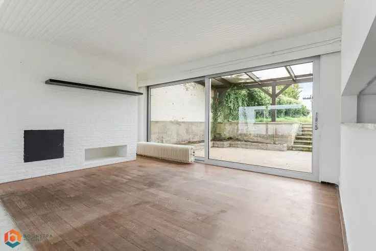 Huis te Koop Beerzel: 3 slaapkamers, 2 garages, tuin