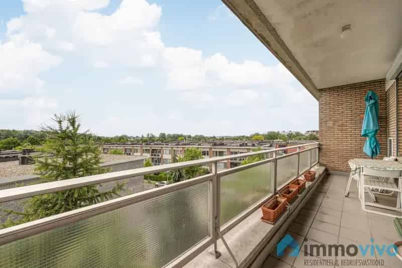 Ruim Appartement 2 Slaapkamers Zuid-Terras Buizegem