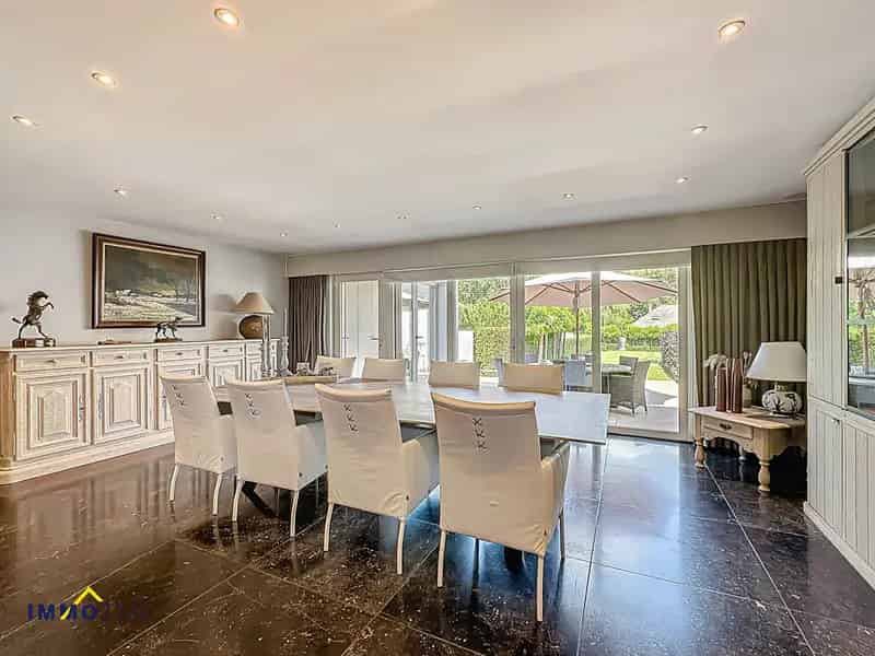 Luxueuze 4-kamer woning te Denderleeuw met wellness en domotica