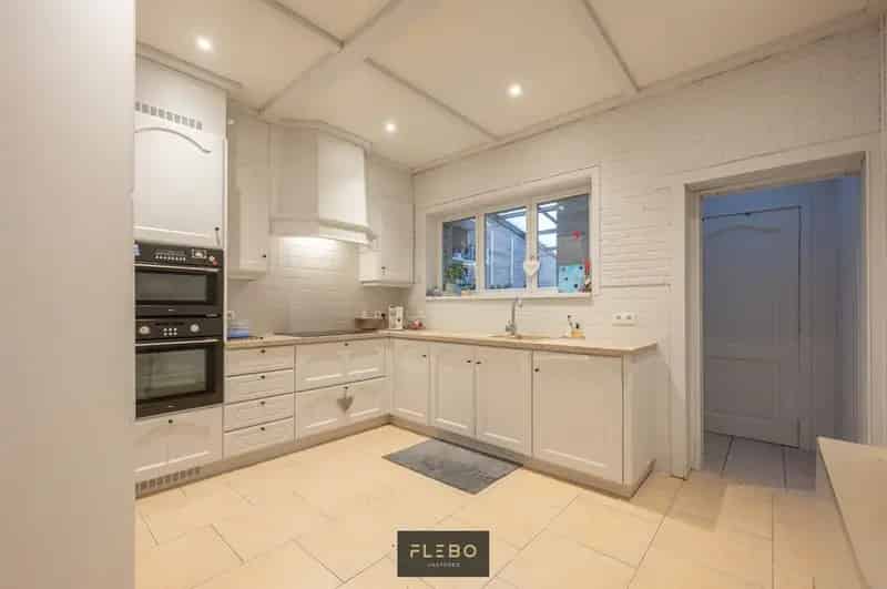 Huis te koop Oostende 4 slaapkamers Zuidgerichte tuin