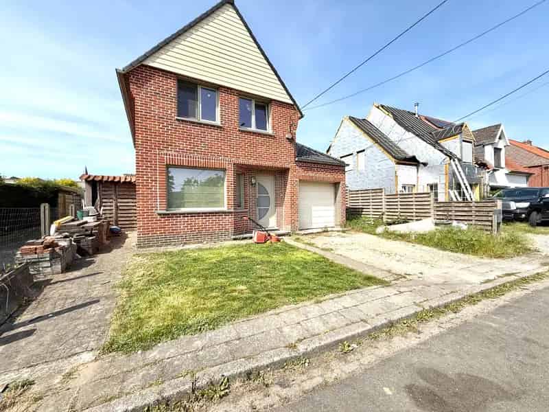 Huis te huur Marke: Gezinswoning te renoveren