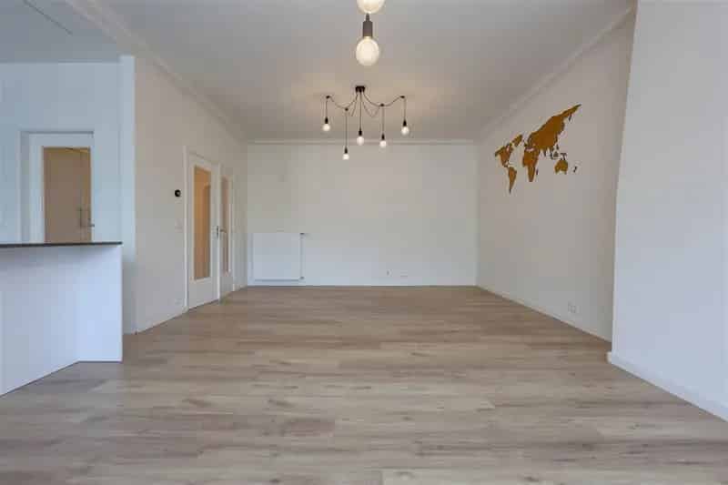 Appartement te Huur Wilrijk 2de Verdieping