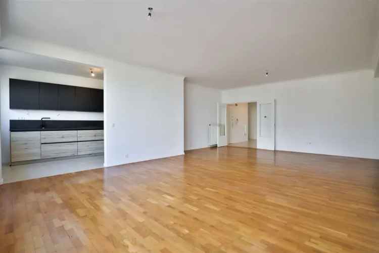 Gerenoveerd Appartement 2 Slaapkamers te Huur Wilrijk