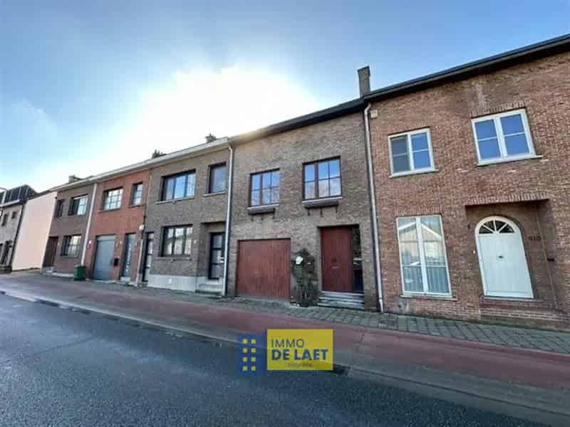 Ruime woning te koop met 3 4 slaapkamers en grote tuin