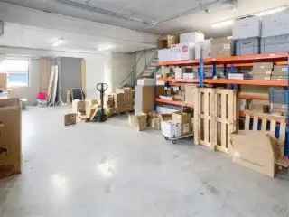 Kantoorruimte te Huur Geldenaken 180m²