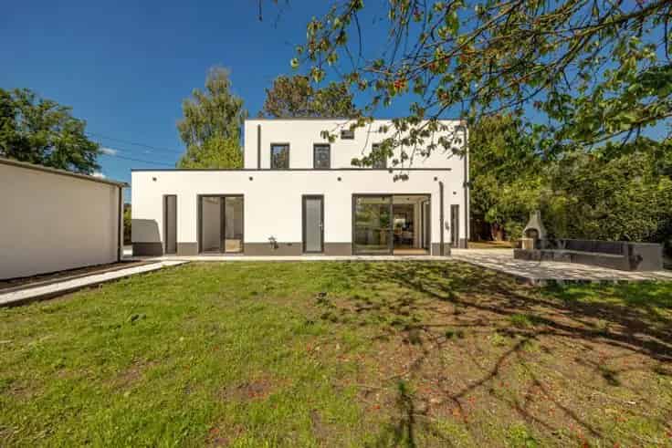 Villa Te Koop: 4 slaapkamers, 2 badkamers, garage, EPC A