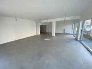 Handelspand te Huur Ninove Centrum 85m²