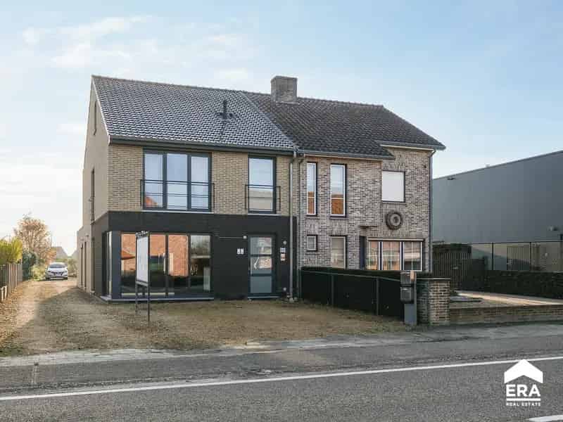 Handelspand met Duplexappartement te huur in Pelt