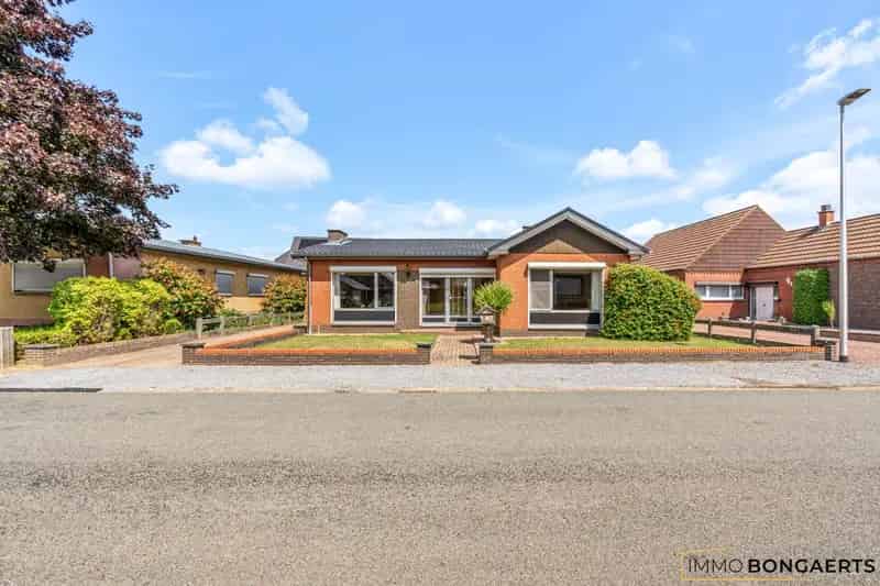 Gelijkvloerse woning te koop in Opglabbeek