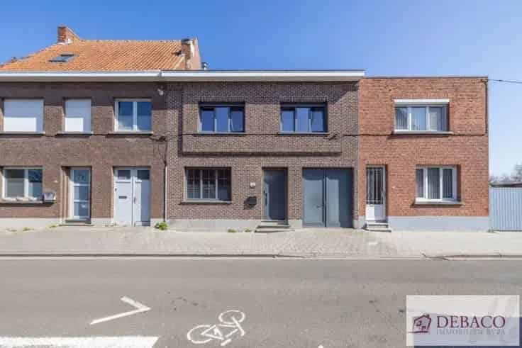 Huis Te Koop Centrum: Ruime woning met 4 slaapkamers en tuin