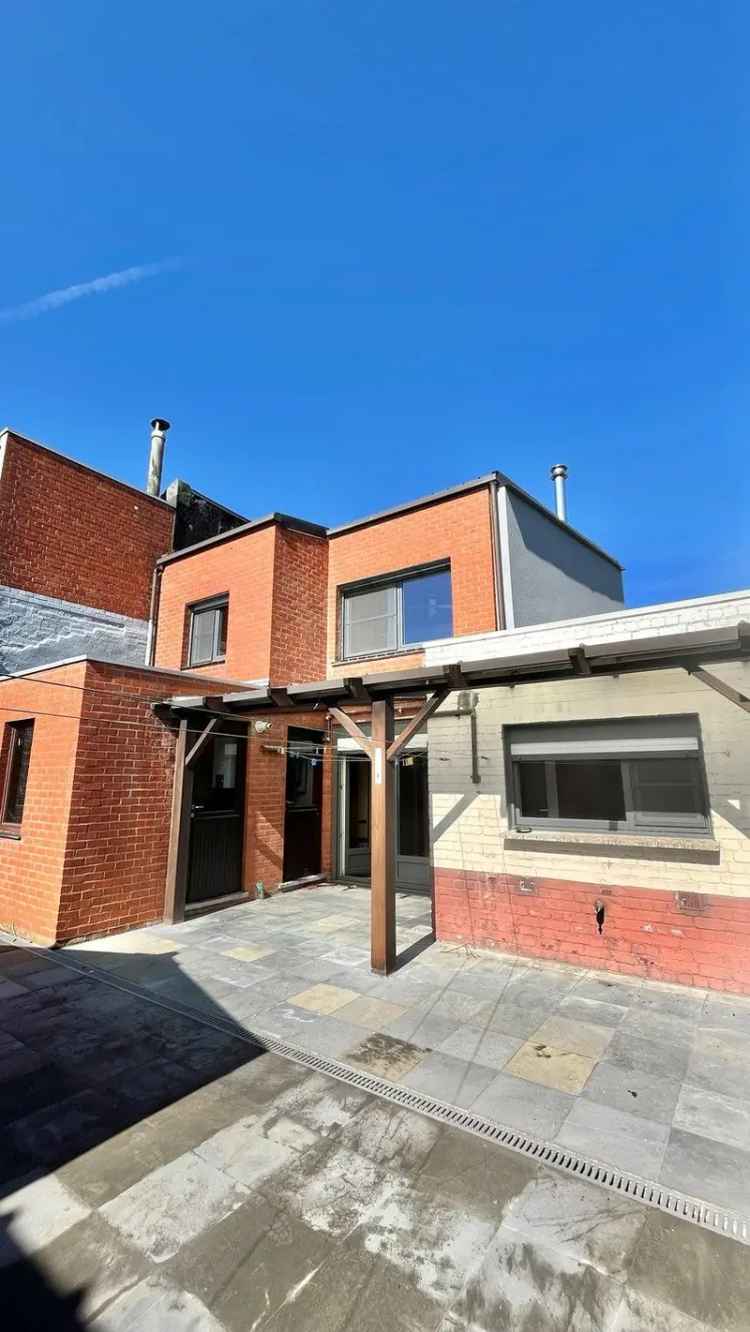 Grote 3-kamer woning met garage en stadstuin