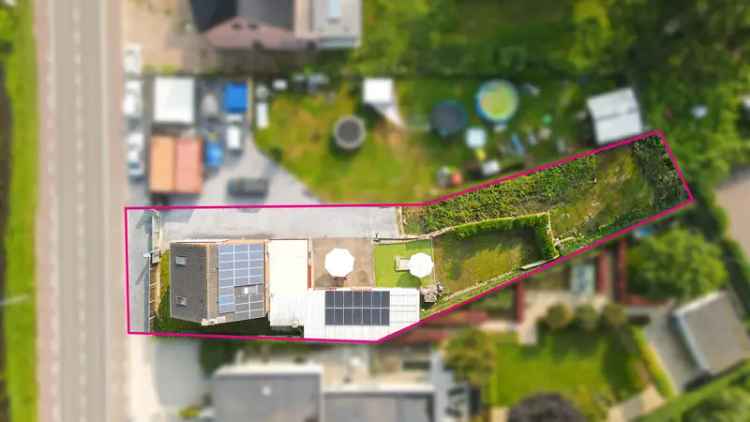 Karaktervolle woning met 5 slpks, zonnepanelen en grote tuin!