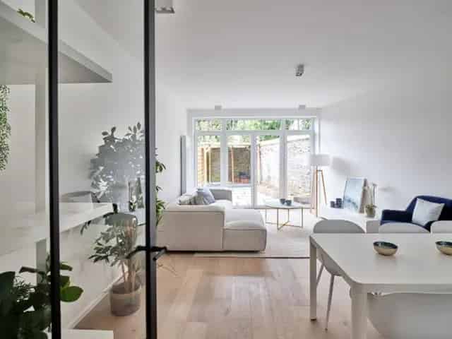 Gerenoveerde Huis 4 slaapkamers 2 badkamers 170m² Terrasse  AUDERGHEM