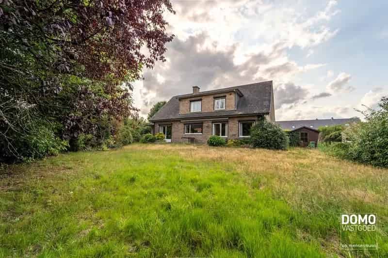 Karaktervolle woning 4 slaapkamers Stokrooie