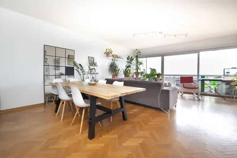 Appartement te koop Molenbeek 100m2 2 slaapkamers