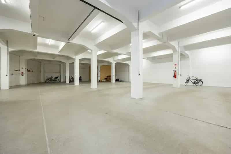 Antwerpen Dam Historisch Pakhuis Penthouse Garage