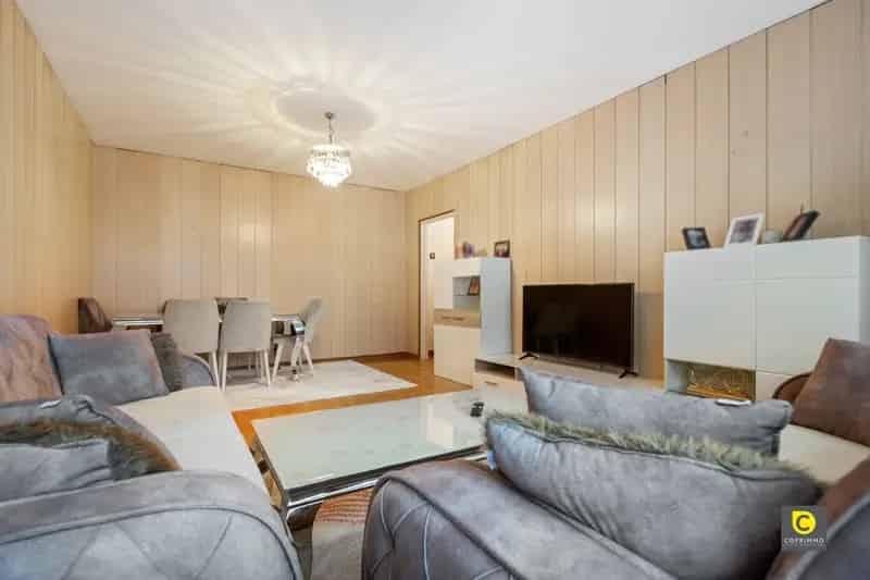Gelijkvloers appartement 2 slaapkamers Te koop