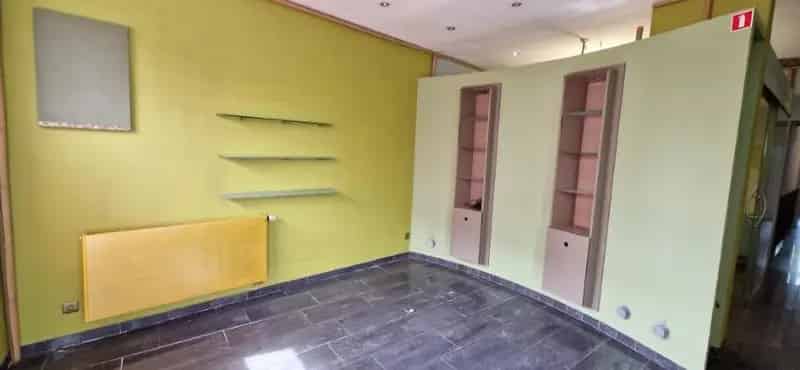 Ruime Eengezinswoning 2 Slaapkamers Groot Terras