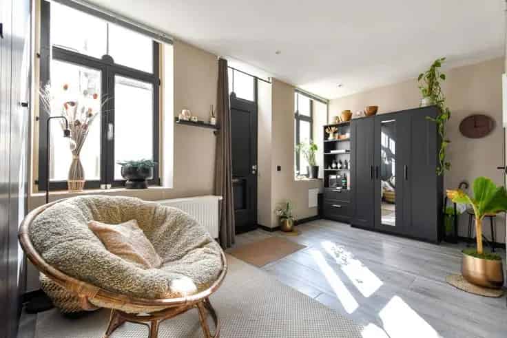 Huis Te Koop Dudzele: Gerenoveerde Woning met Tuin en Uitweg