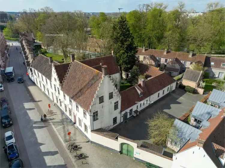 Huis te Koop Brugge 10 Slaapkamers Historisch Centrum