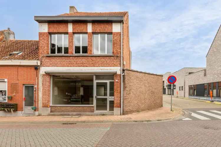 Woning met mogelijkheid tot handelsruimte