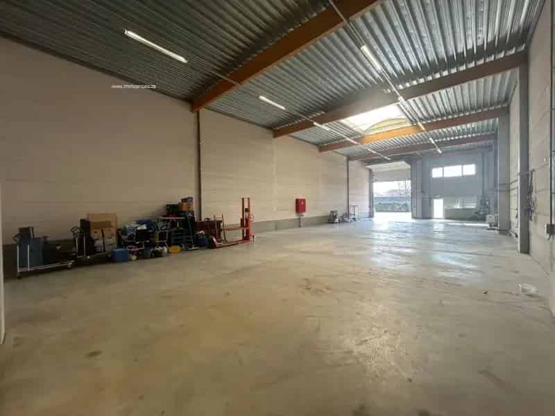Magazijn te huur Lievegem 320m²