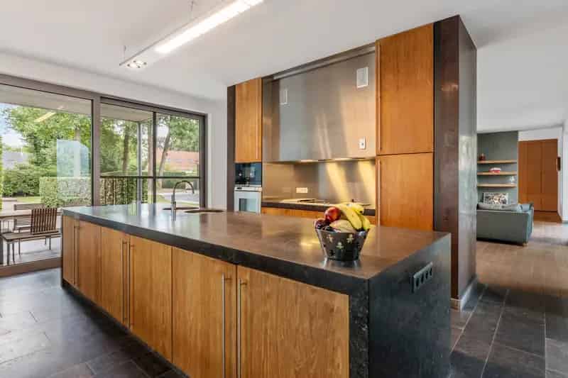 Moderne Villa te Huur 4 slaapkamers Zwembad Ruim Perceel