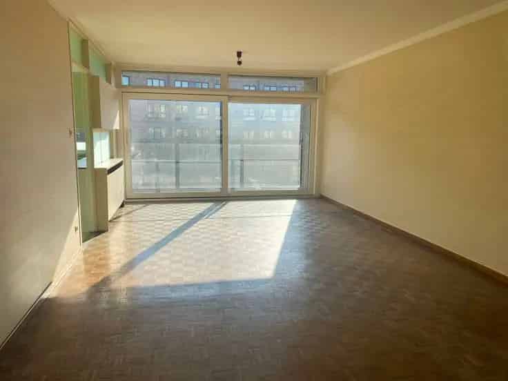 Appartement Te Koop 2 Slaapkamers Parkeerplaats