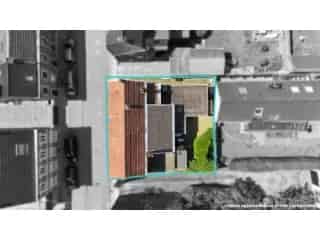 Huis Gemengd Gebruik Trooz - Winkelruimte en Appartement